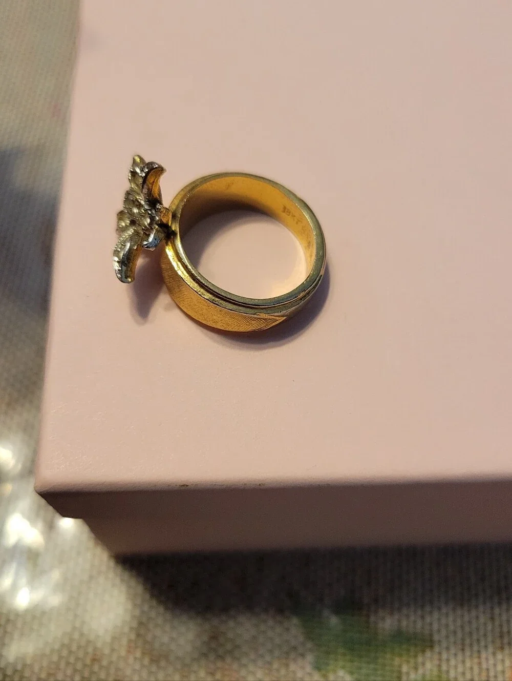 VINTAGE BUTTERFLY Statement Ring - Women's Jewelry